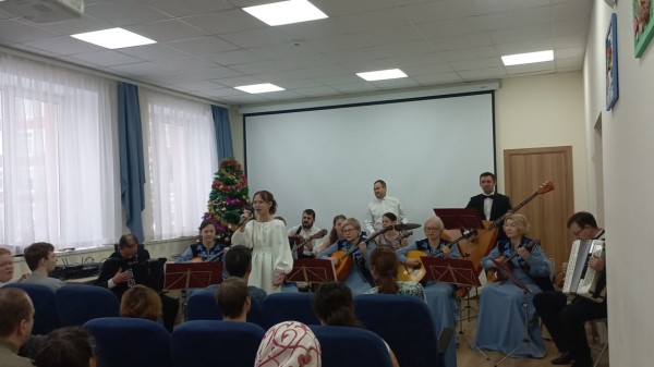 Артисты Государственного оркестра народных инструментов РТ провели благотворительный концерт (ФОТО) Артисты Государственного оркестра народных инструментов РТ провели благотворительный концерт (ФОТО)