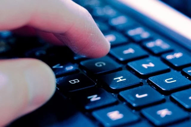 
        &laquo;Ты кого толкнул, мясо?&raquo; Чемпион мира по боксу избил ветерана СВО    