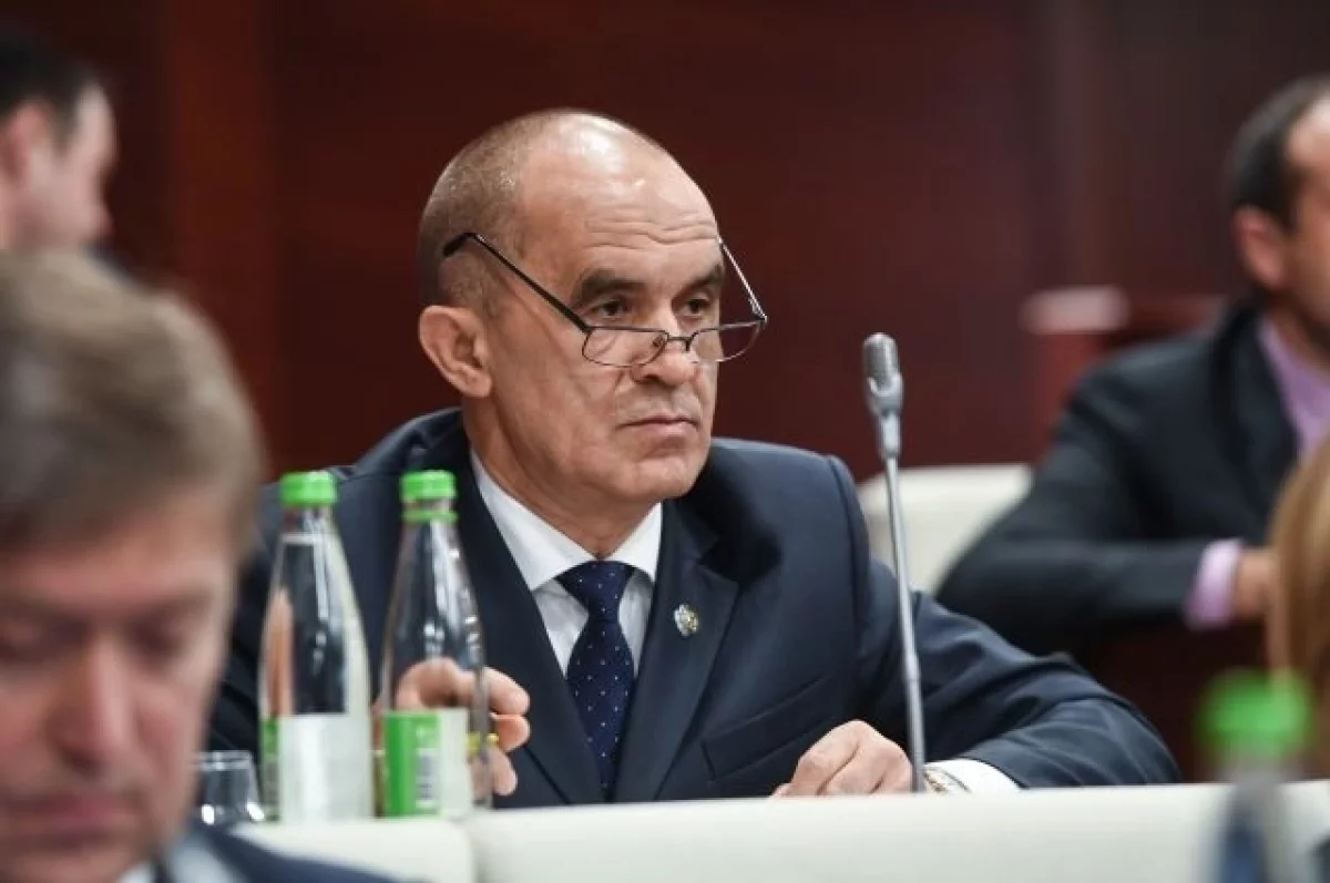 Энгель Фаттахов вновь попросил суд отправить его под домашний арест
Энгель Фаттахов вновь попросил суд отправить его под домашний арест