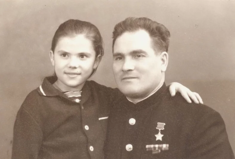 
        Всем бедам вопреки. Вымыслы и правда о легендарном летчике Михаиле Девятаеве    