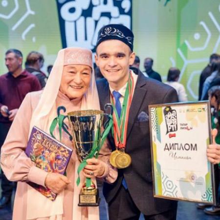 Дилияр Бурганов стал победителем Татарской лиги КВН «Әйдә, ШаяРТ!» Дилияр Бурганов стал победителем Татарской лиги КВН «Әйдә, ШаяРТ!»