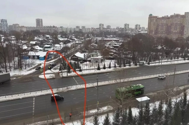 
        Развели людей и транспорт. Казанцы высказались о новом Горьковском шоссе    