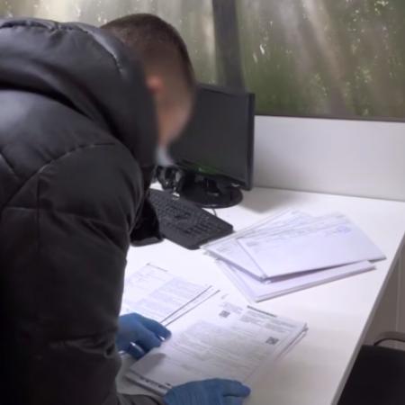 В Казани накрыли сеть косметологических клиник, которые разводили людей на деньги В Казани накрыли сеть косметологических клиник, которые разводили людей на деньги