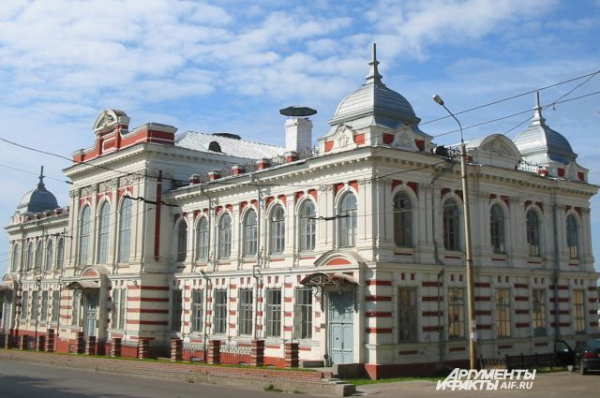 Почему «король репортеров» ночевал в Казани под шарами?
Почему «король репортеров» ночевал в Казани под шарами?