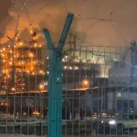 Пожара на предприятиях в Нижнекамске нет, оранжевое зарево на видео &ndash; свет от факелов