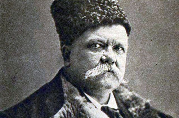 Почему «король репортеров» ночевал в Казани под шарами?
Почему «король репортеров» ночевал в Казани под шарами?