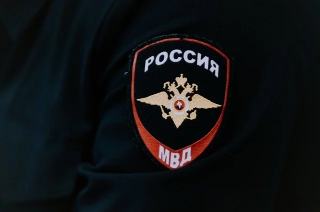 Татарстанцев предупредили о лжеполицейских, ходящих по домам для переписи
Татарстанцев предупредили о лжеполицейских, ходящих по домам для переписи