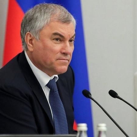 В апреле вступают в силу важные законы: от борьбы с мошенниками до новых правил приема мигрантов в школы В апреле вступают в силу важные законы: от борьбы с мошенниками до новых правил приема мигрантов в школы