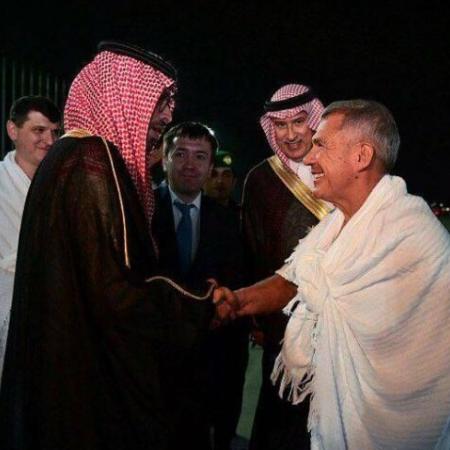 Минниханов приехал с рабочим визитом в Саудовскую Аравию и совершил умру