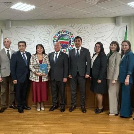 Институт татарской энциклопедии представил сборник &laquo;Татары Узбекистана&raquo; (ФОТО)