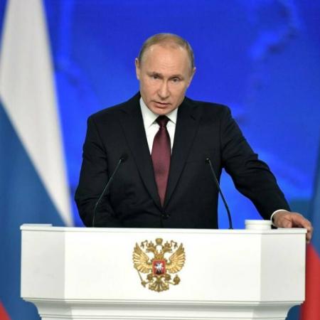 Путин объявил перемирие в дни 80-летия Победы Путин объявил перемирие в дни 80-летия Победы