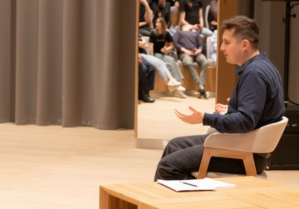 Айдар Заббаров провел мастер-класс для любительских театральных коллективов (ФОТО)