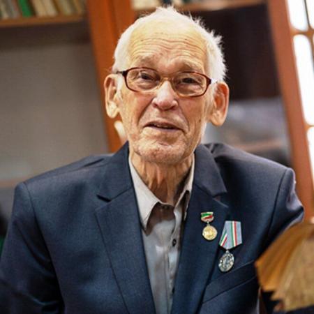 Ушел из жизни известный татарский литературовед и археограф Марсель Ахметзянов