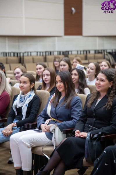 В Казани прошел первый день очного этапа проекта «Яз Гүзәле» (ФОТО) В Казани прошел первый день очного этапа проекта «Яз Гүзәле» (ФОТО)