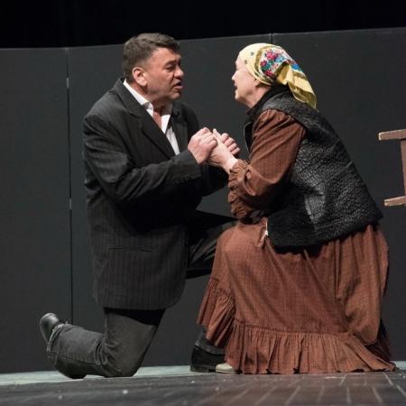 В новом здании театра Камала состоится премьера "Матери ждут сыновей" В новом здании театра Камала состоится премьера "Матери ждут сыновей"