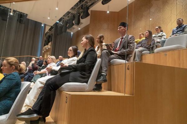 Айдар Заббаров провел мастер-класс для любительских театральных коллективов (ФОТО)