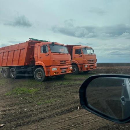 «Это не задворки!»: глава села под Челнами устроила погоню за грузовиками с мусором «Это не задворки!»: глава села под Челнами устроила погоню за грузовиками с мусором