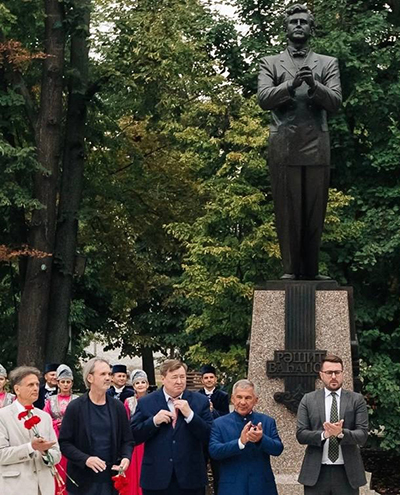 Сегодня исполняется 117 лет со дня рождения великого татарского певца Рашита Вагапова (ФОТО) Сегодня исполняется 117 лет со дня рождения великого татарского певца Рашита Вагапова (ФОТО)