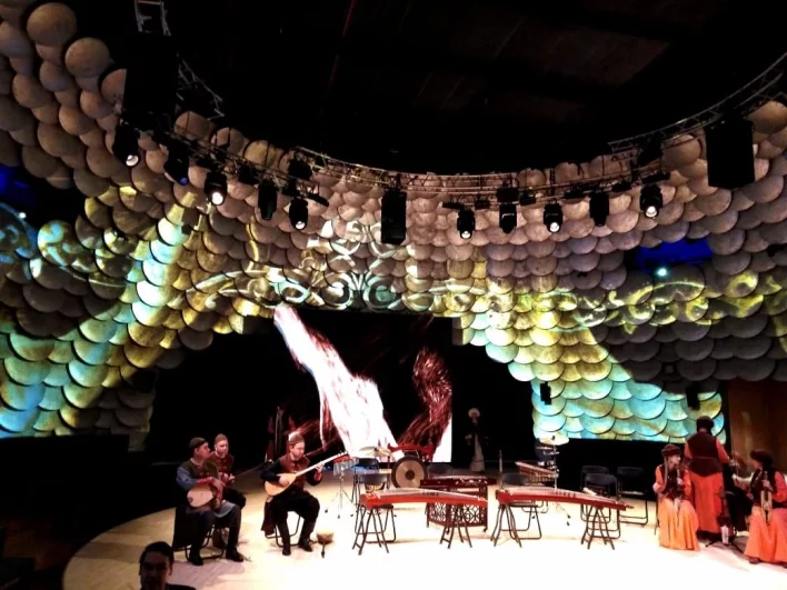 
        Какую женщину Тукай считал вторым солнцем?    