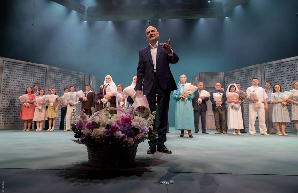 В новом здании театра Камала состоялась премьера спектакля "Матери ждут сыновей" (ФОТО) В новом здании театра Камала состоялась премьера спектакля "Матери ждут сыновей" (ФОТО)