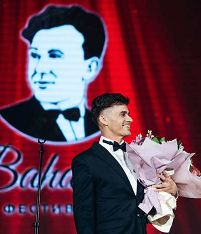 Сегодня исполняется 117 лет со дня рождения великого татарского певца Рашита Вагапова (ФОТО) Сегодня исполняется 117 лет со дня рождения великого татарского певца Рашита Вагапова (ФОТО)