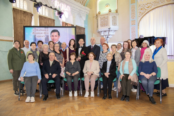 В Москве состоялся концерт солиста Татарской государственной филармонии Владимира Васильева В Москве состоялся концерт солиста Татарской государственной филармонии Владимира Васильева