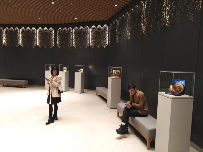 
        Какую женщину Тукай считал вторым солнцем?    