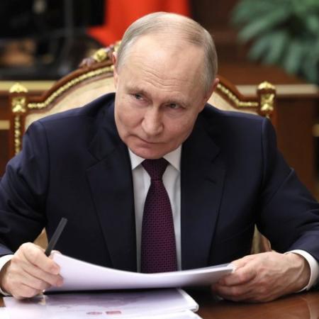 Президент России направил поздравления по случаю 80-летия Победы лидерам иностранных государств