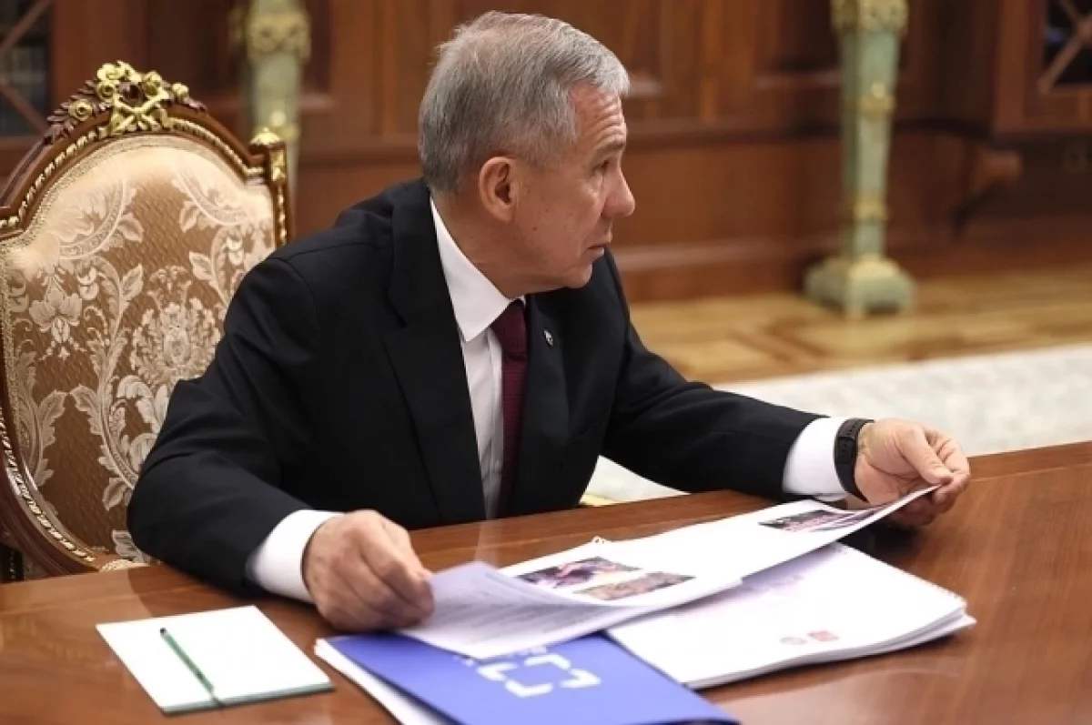 
        Минниханов получит право предлагать кандидатов на пост мэра Казани    