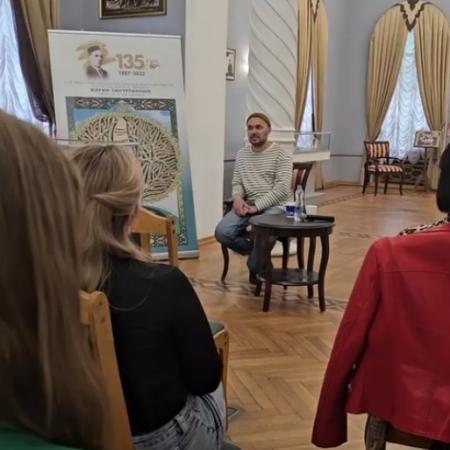 В театре Тинчурина состоялось седьмое занятие проекта «Школа журналистики» (ВИДЕО) В театре Тинчурина состоялось седьмое занятие проекта «Школа журналистики» (ВИДЕО)