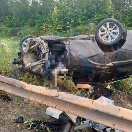 Смертельное столкновение с фурой: на трассе М7 в Татарстане погибли два человека (ФОТО)