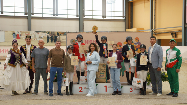 В Татарстане состоялось Первенство России по конкуру среди всадников на лошадях до 150 сантиметров В Татарстане состоялось Первенство России по конкуру среди всадников на лошадях до 150 сантиметров