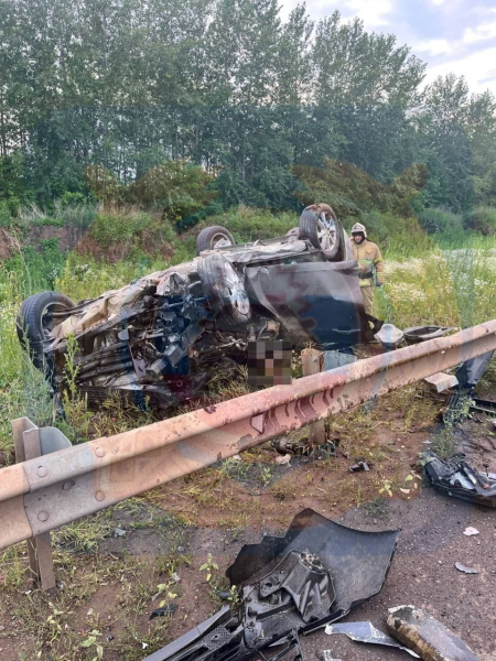 Смертельное столкновение с фурой: на трассе М7 в Татарстане погибли два человека (ФОТО)