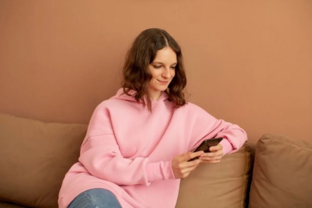 Российские банки переходят на отечественный мессенджер
Российские банки переходят на отечественный мессенджер