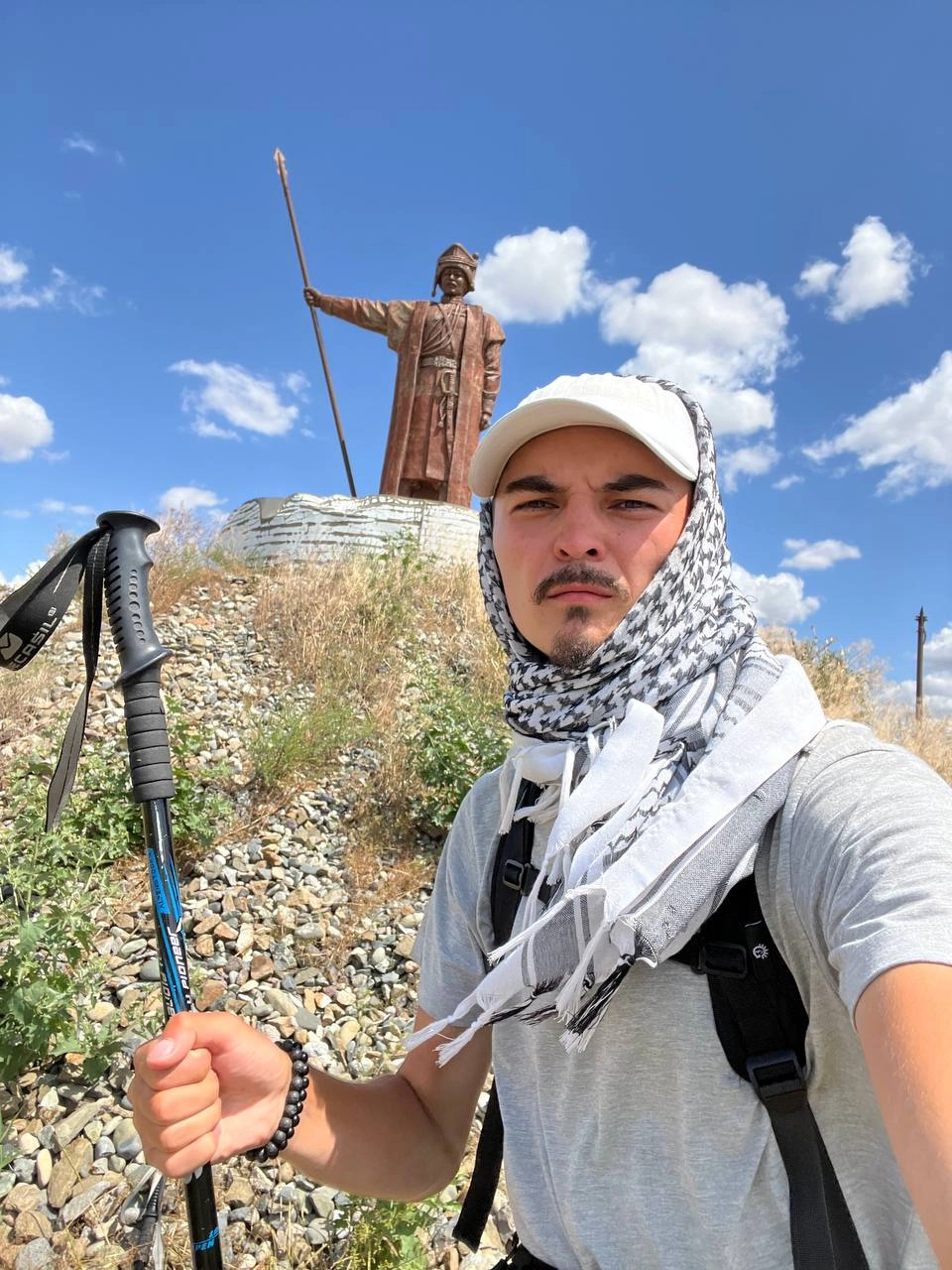 
        5 миллионов шагов до истины. Житель Казани идёт пешком до Иерусалима    