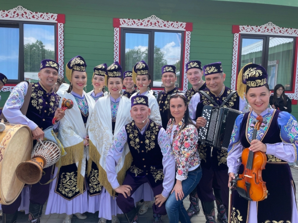 Государственный ансамбль фольклорной музыки РТ принял участие в Сабантуе (ФОТО)