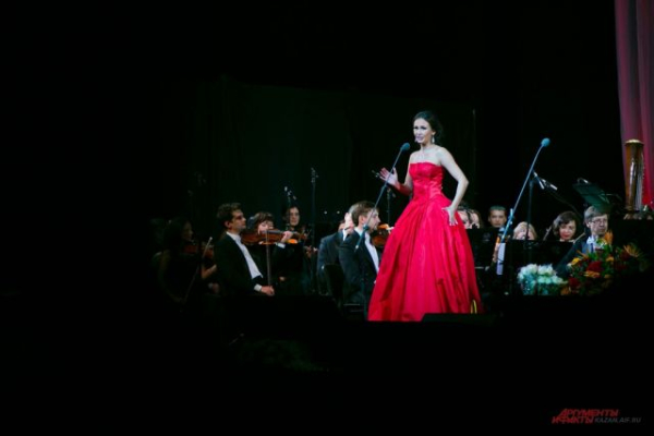 
Звезда мировой оперы в Казани. Аида Гарифуллина выступила с юными талантами    