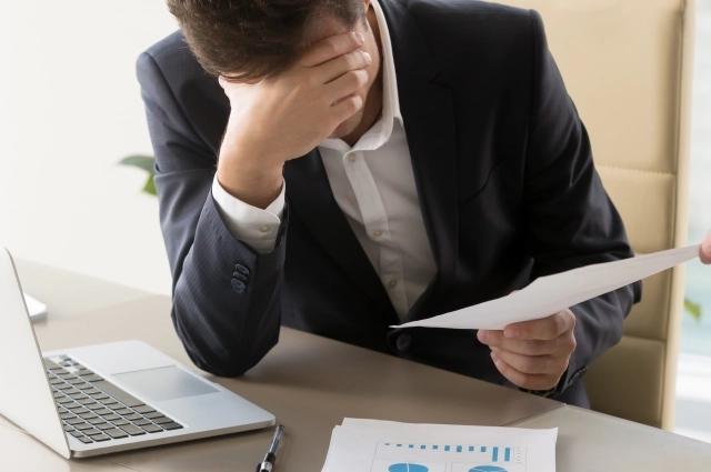 
        &laquo;Хоть режьте, денег нет!&raquo; Юристы из Челнов &laquo;разводили&raquo; людей на банкротства    