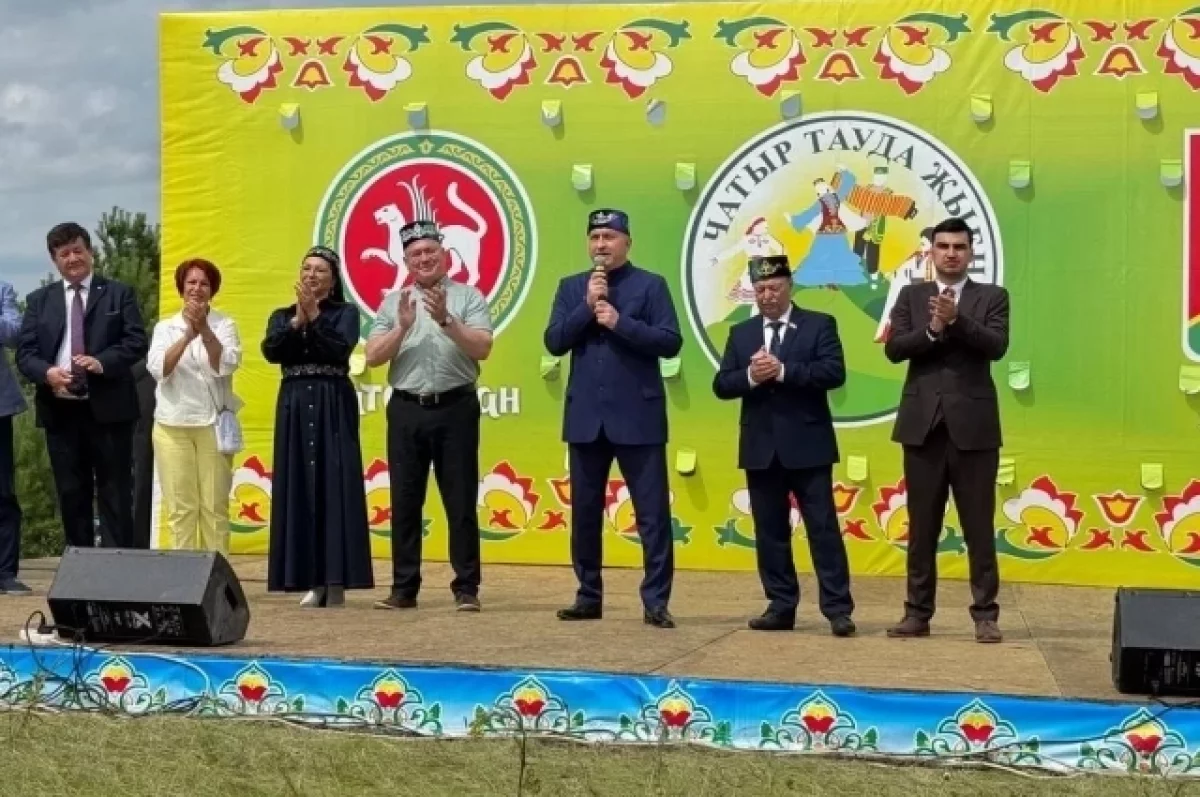 
        Юбилейный фестиваль тюркской культуры прошёл у Чатыр-Тау в Азнакаево    