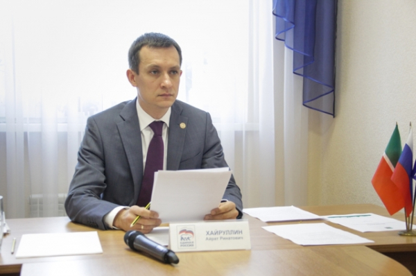 
        МАХимальный охват. Татарстан переводит всех школьников на новый мессенджер    