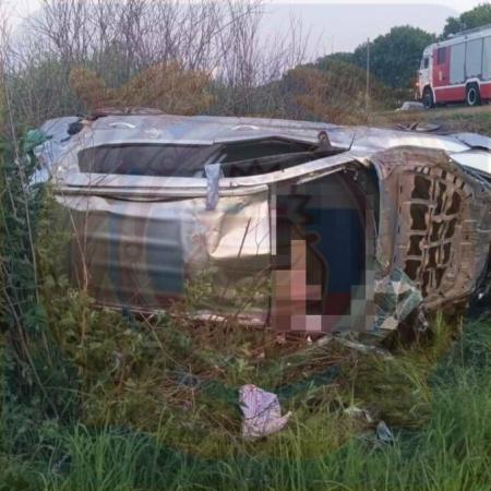 В Татарстане три легковушки вылетели в кювет: все водители погибли (ФОТО) В Татарстане три легковушки вылетели в кювет: все водители погибли (ФОТО)
