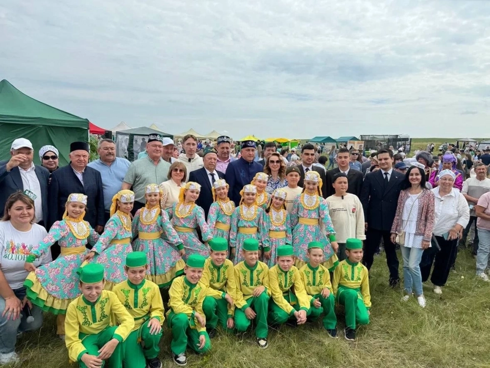 
        Юбилейный фестиваль тюркской культуры прошёл у Чатыр-Тау в Азнакаево    