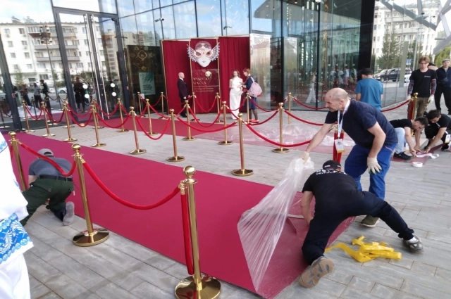 
        Кто достоин? Как изменится премия &laquo;Золотая маска&raquo; после визита в Казань    