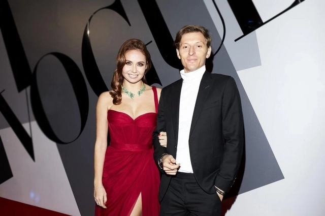 
        Годы мучений. Утяшева рассказала о тяжелом детстве и домашнем насилии    