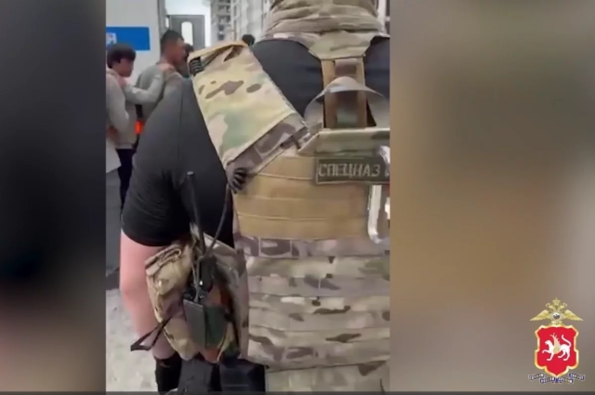 
        Полицейские выявили 34 нелегальных мигранта на стройке в Казани    