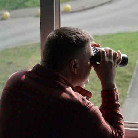 &laquo;Он следил за мной в бинокль&raquo;: истории тех, кто вырвался из токсичного брака