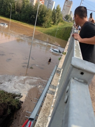 
Появились фото затопленного после ливня Вознесенского тракта    