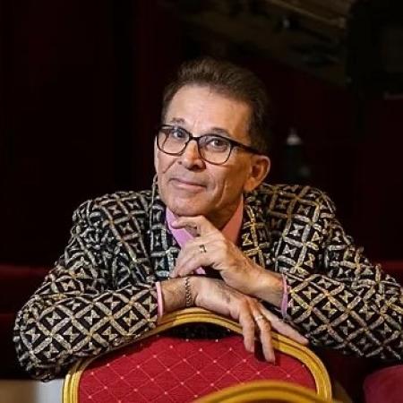 Народный артист Татарстана Фердинанд Салахов сегодня отмечает юбилей