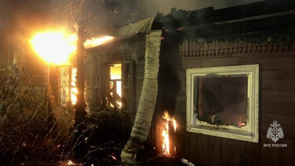 В Башкирии многодетная семья осталась без дома В Башкирии многодетная семья осталась без дома