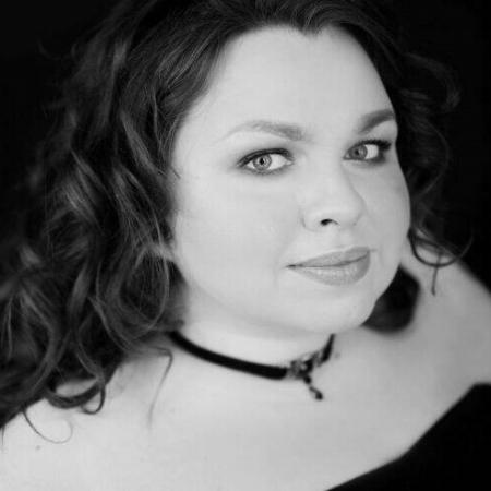 На 39-м году жизни скончалась казанская поэтесса Александра Кашина На 39-м году жизни скончалась казанская поэтесса Александра Кашина